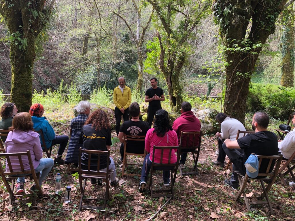Compartir Retiros y vacaciones conscientes con Luis villar